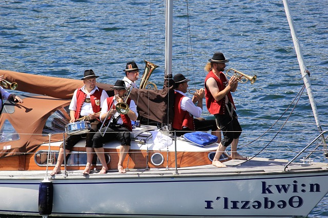 欧联-利物浦防线集体断电 首回合爆冷0-3亚特兰大.